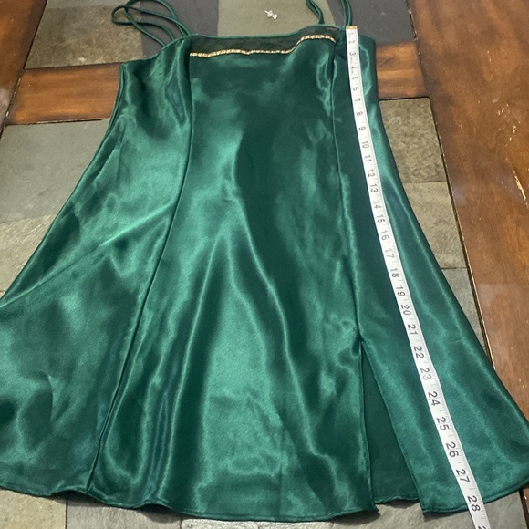 Delicates. 💯 polyester - Picture 6 of 10